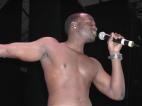 fans   clb  de  akon